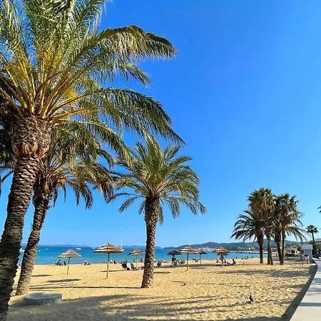 Magnifique Maison De Village Clim Vue 6 Pers Holiday home Bormes-les-Mimosas